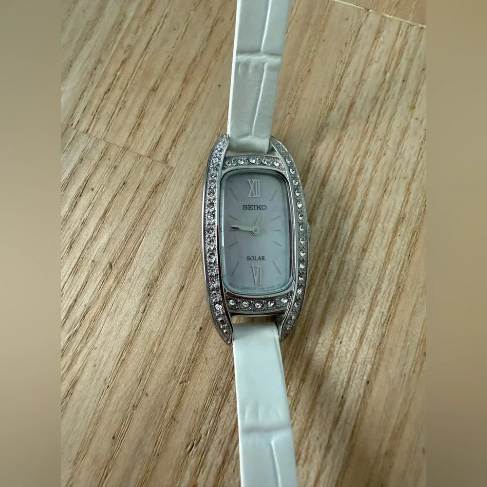 Seiko Solar ladies silver tone white leather double strap watch